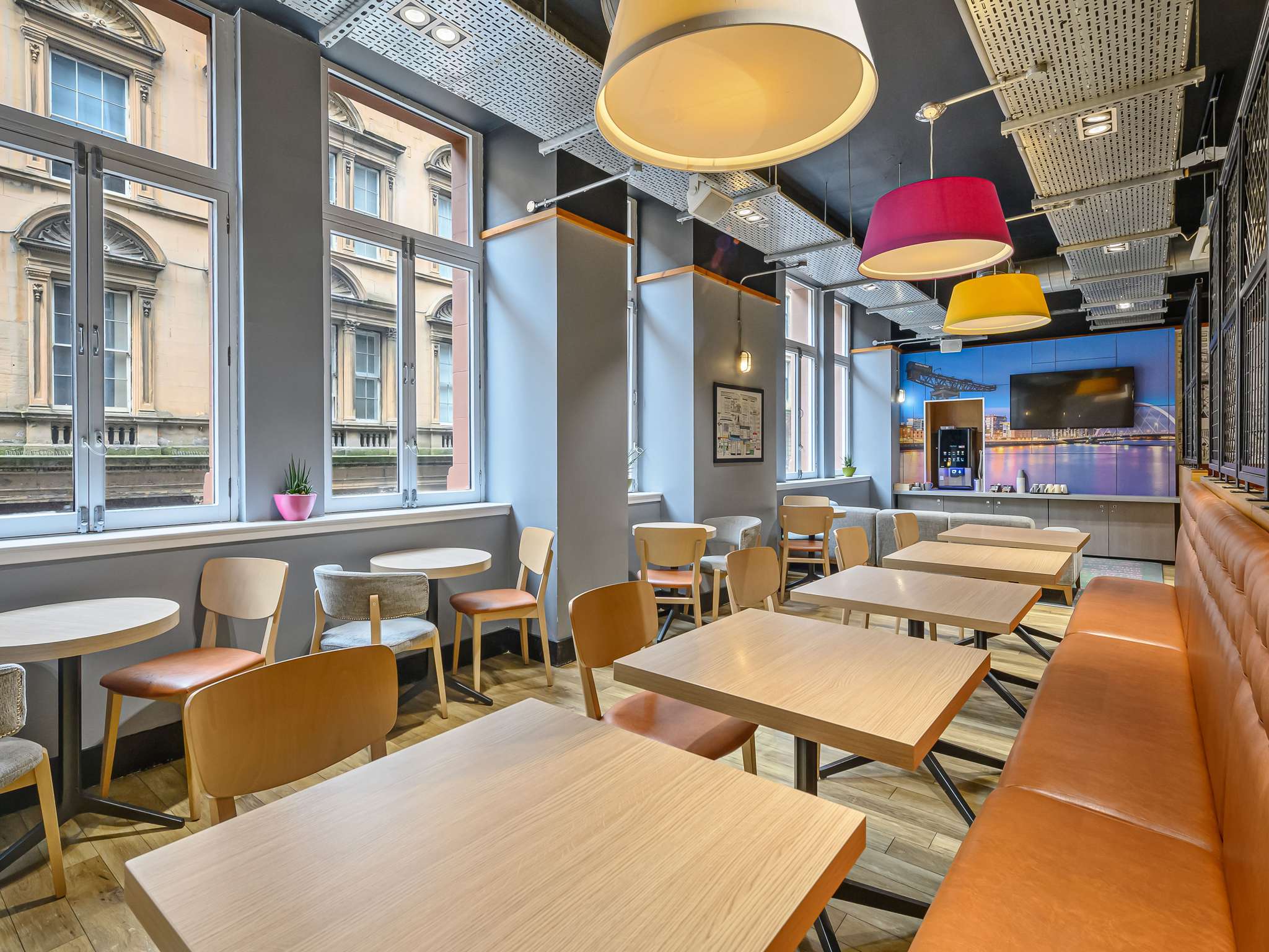 Photo - ibis Styles Glasgow Centre George Square