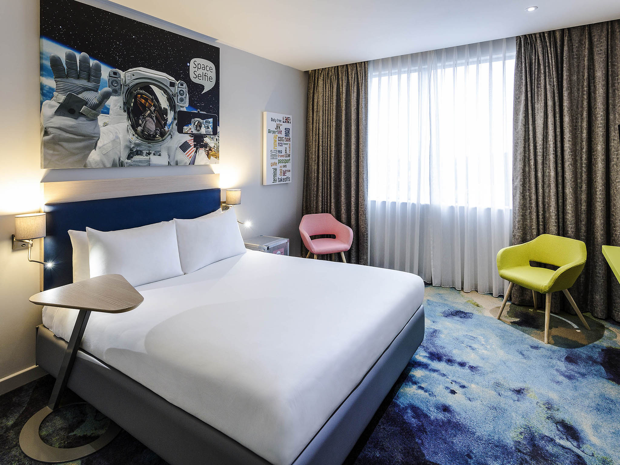 Photo - ibis Styles London Heathrow Airport