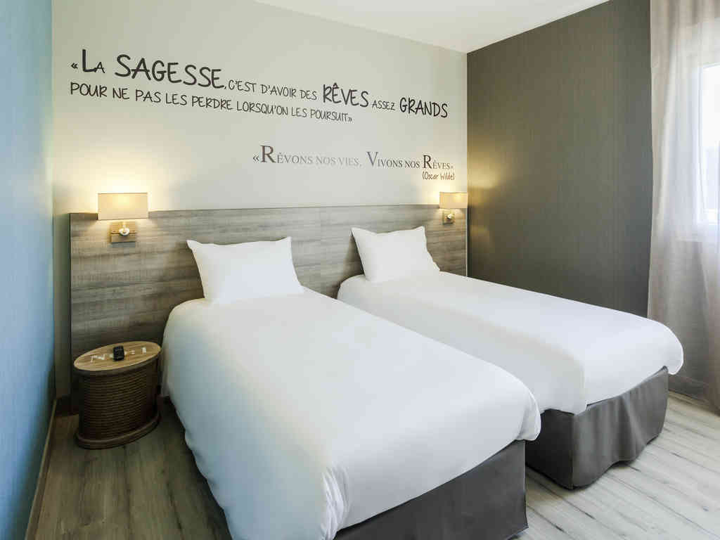 HOTEL IBIS STYLES VIERZON 3* (France) - de € 91