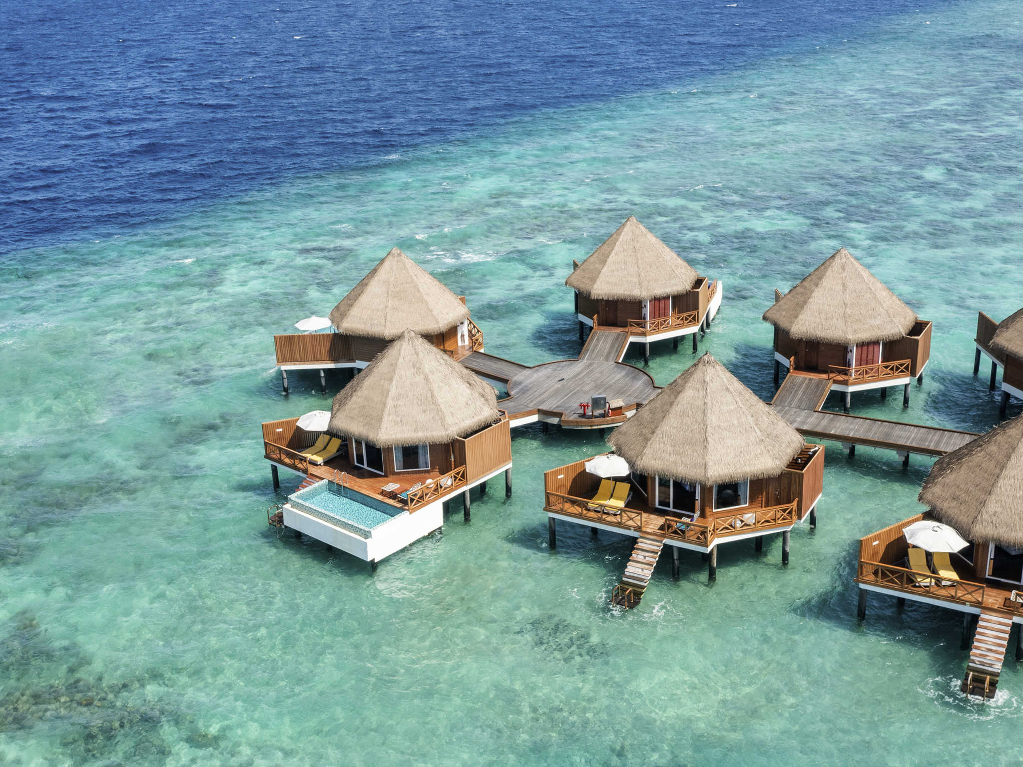 Hotel in KOODDOO ISLAND - Mercure Maldives Kooddoo Resort