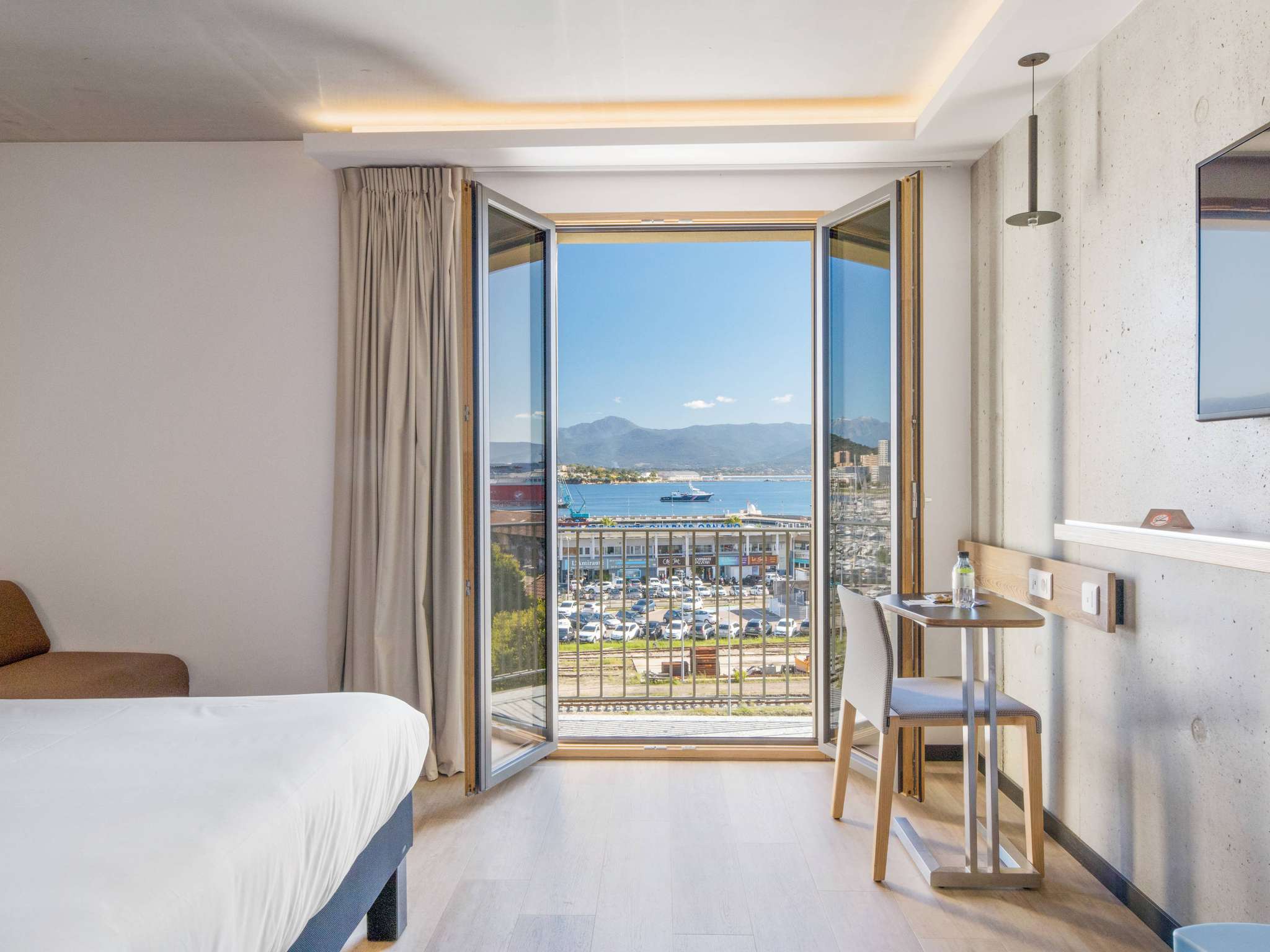 Photo - ibis Styles Ajaccio Napoleon