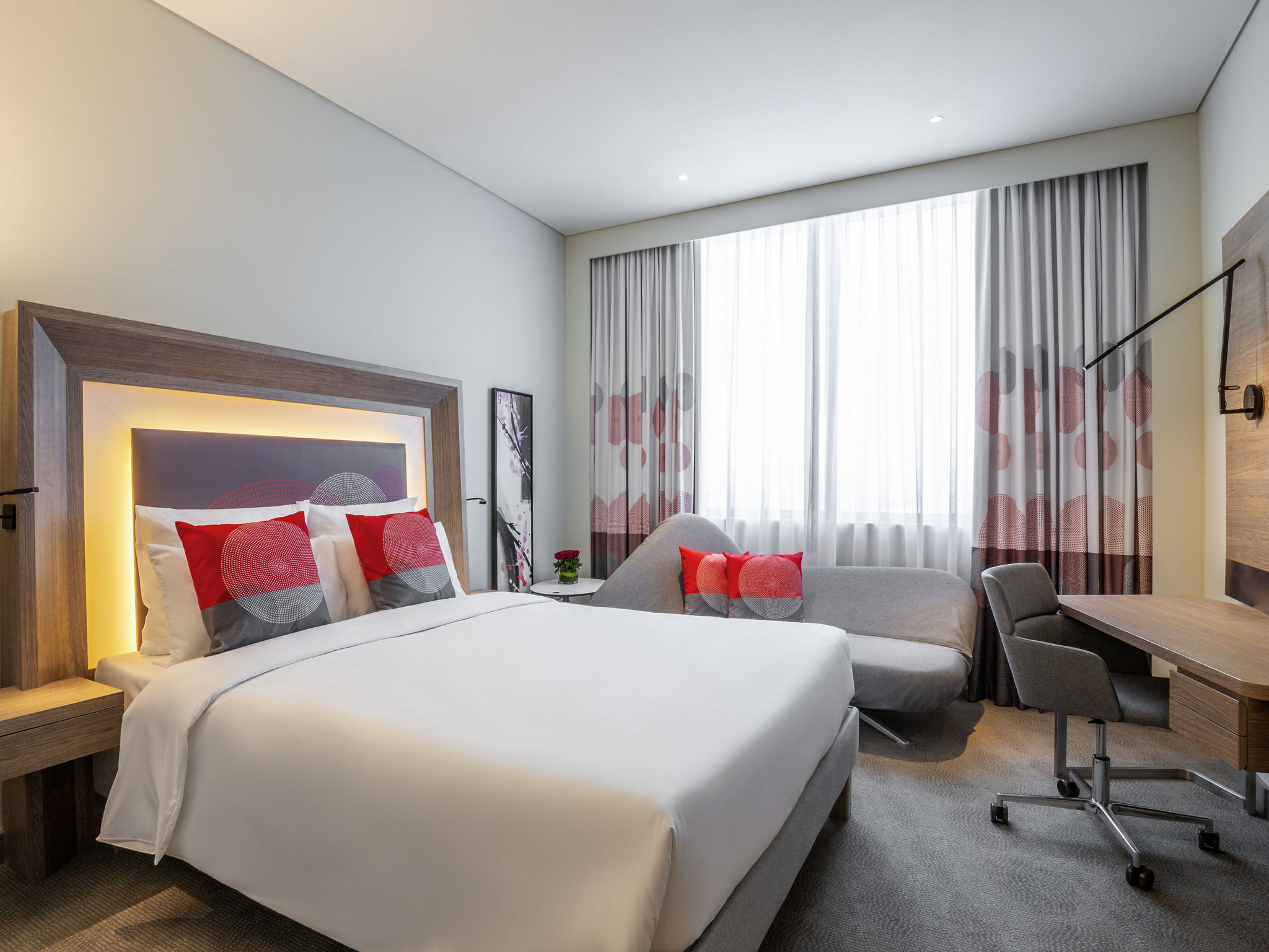 Novotel 4 оаэ. Novotel Bur Dubai. Novotel Bur Dubai 4. Novotel Bur Dubai Hotel 4 бур Дубай. Novotel Healthcare City 4* бур Дубаи.