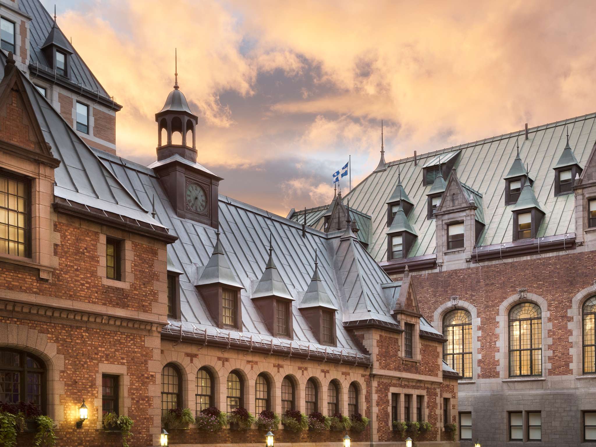 Fairmont Le Château Frontenac 5 Star Hotel In Quebec City All All