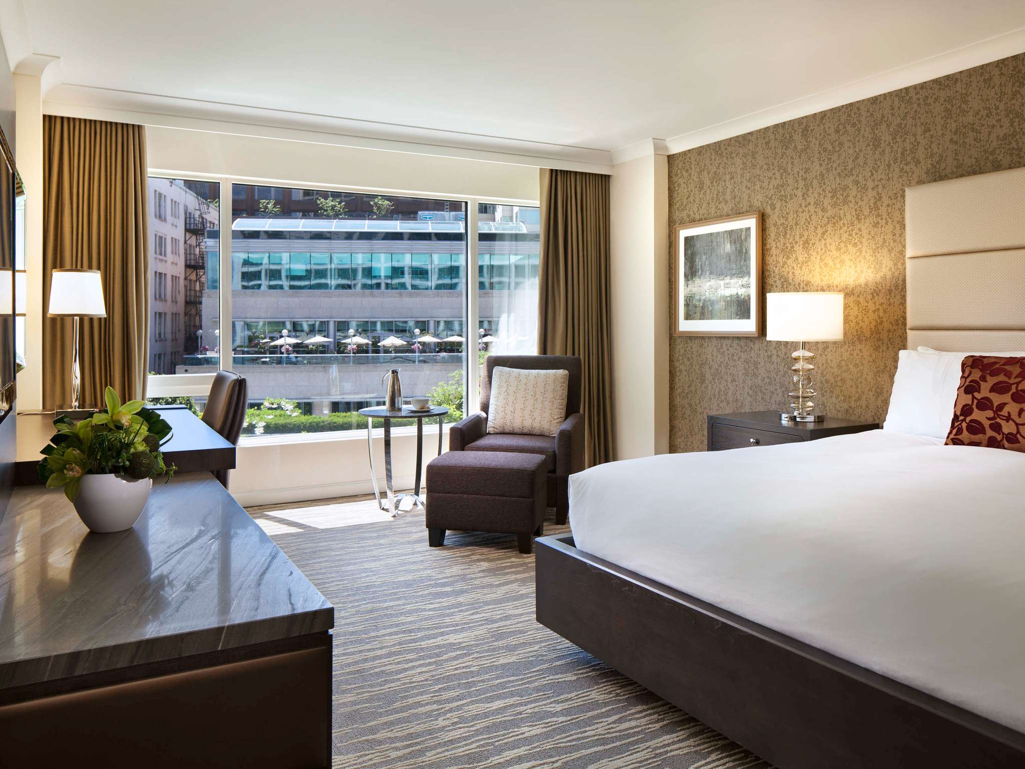 Hotel in Vancouver - Fairmont Waterfront - AccorHotels