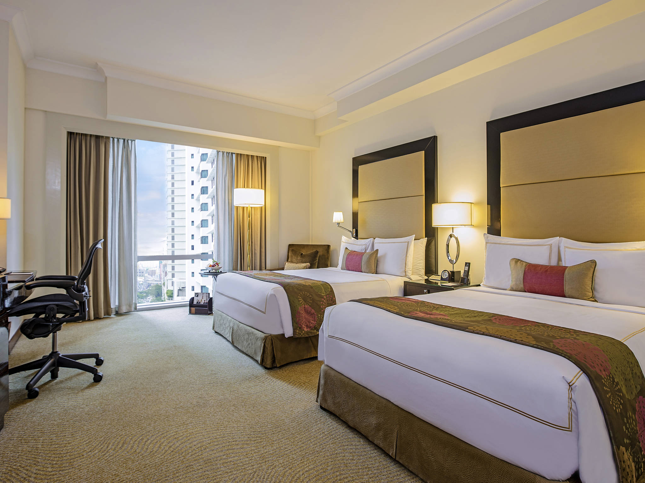 Fairmont Makati 5 Star Hotel In Makati City All All