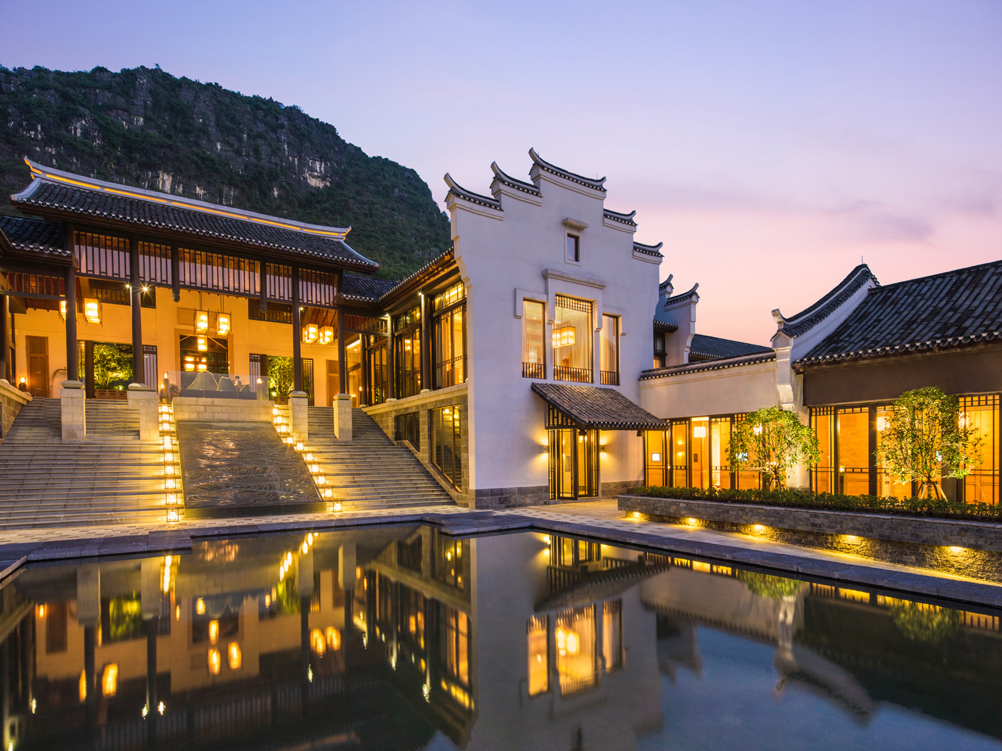 Hotel In Yangshuo Banyan Tree Yangshuo - 