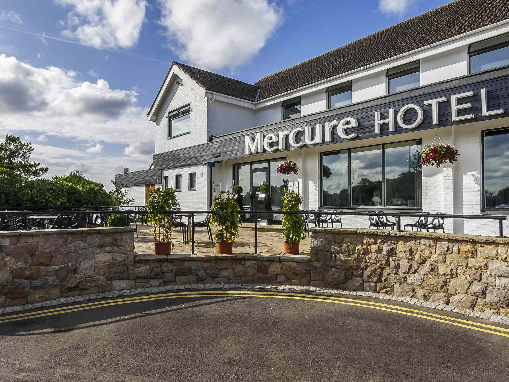 Hotel in preston - Mercure Preston Samlesbury (Now Open)