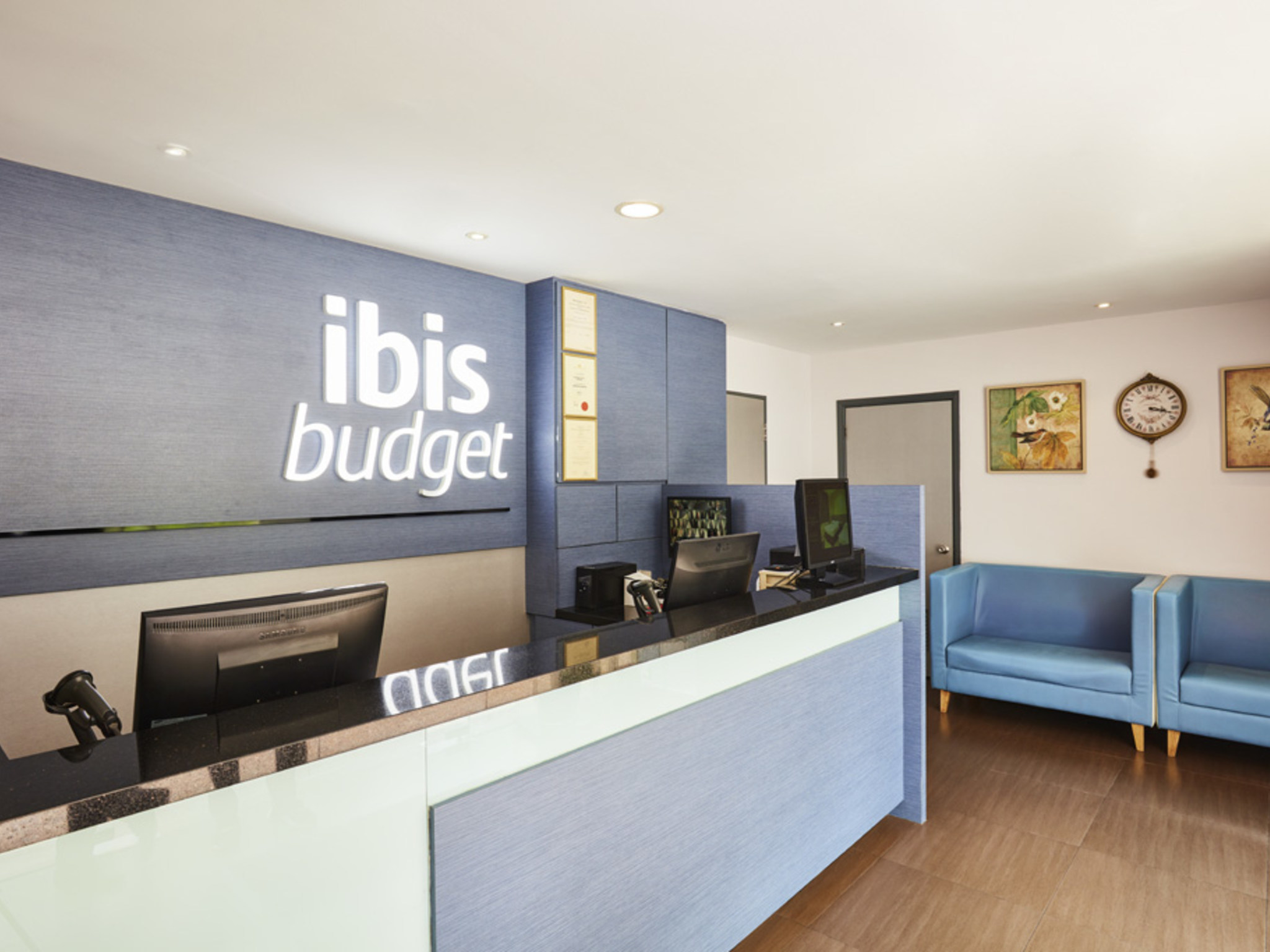 Ibis budget singapore