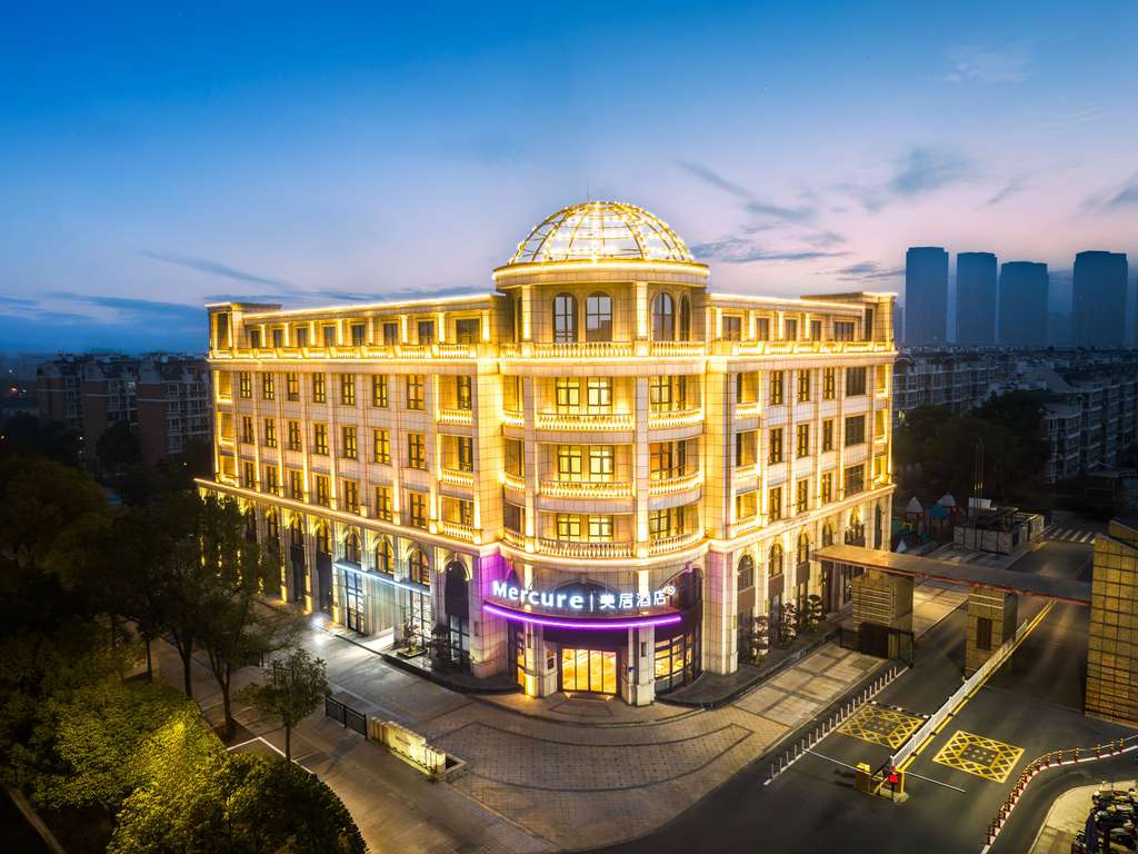 Mercure Taizhou Wanda Fengcheng River Scenic Area - Image 2